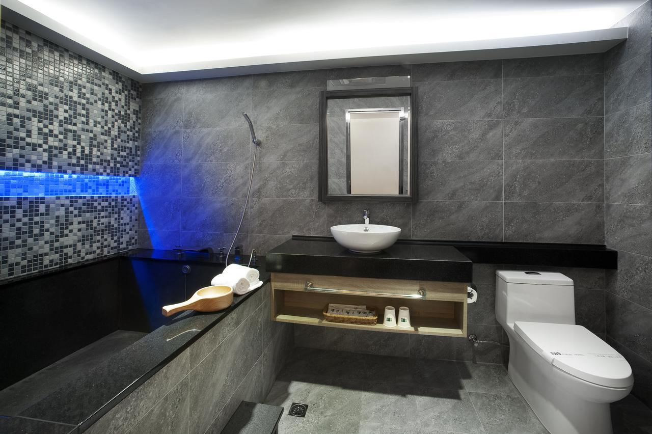 Two Fukun Hotel Jiaoxi Dış mekan fotoğraf