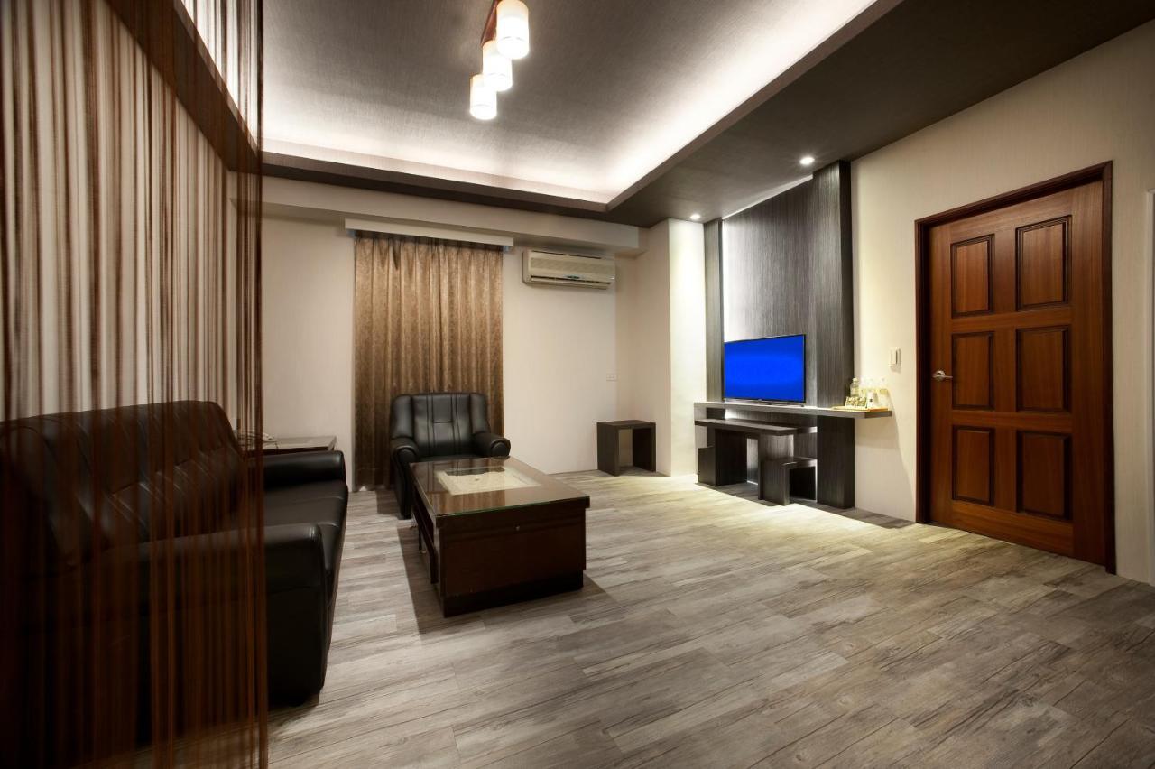 Two Fukun Hotel Jiaoxi Dış mekan fotoğraf