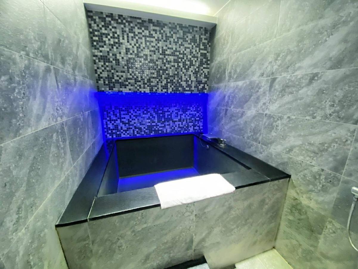 Two Fukun Hotel Jiaoxi Dış mekan fotoğraf